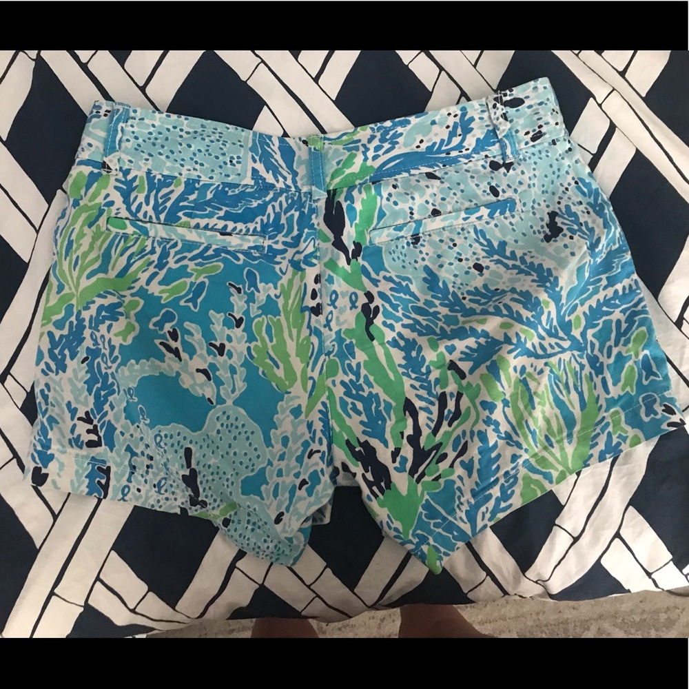 Lilly Pulitzer Callahan shorts size 4